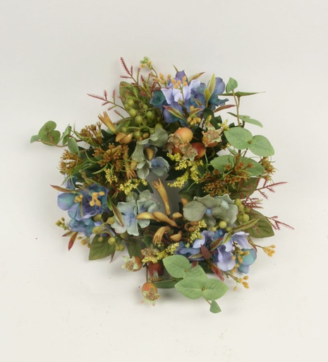 mixed hydrangea wreath