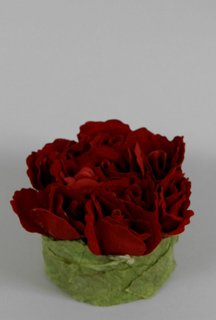 rose arrangement red 