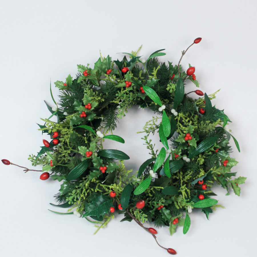 mixed mistletoe berry wreath 