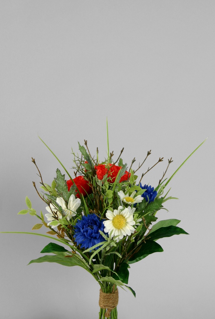 mixed summer flowers bouquet 