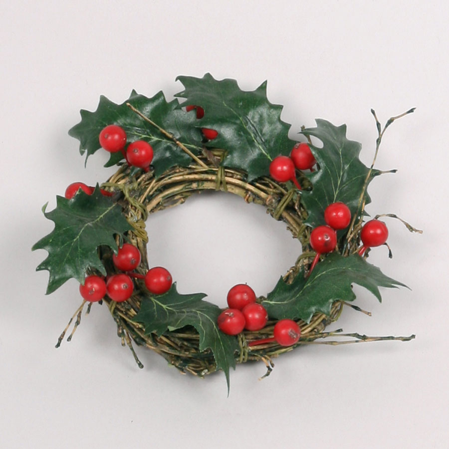 holly candle ring